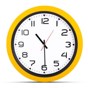 HERA SARI PLASTİK KASA DUVAR SAATİ (350MM)